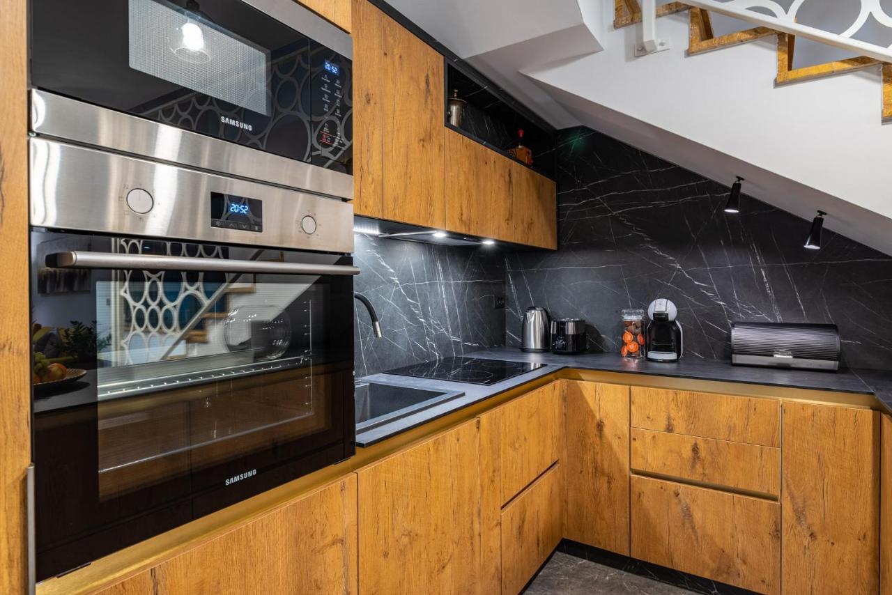 Apartma Penthouse Liv *