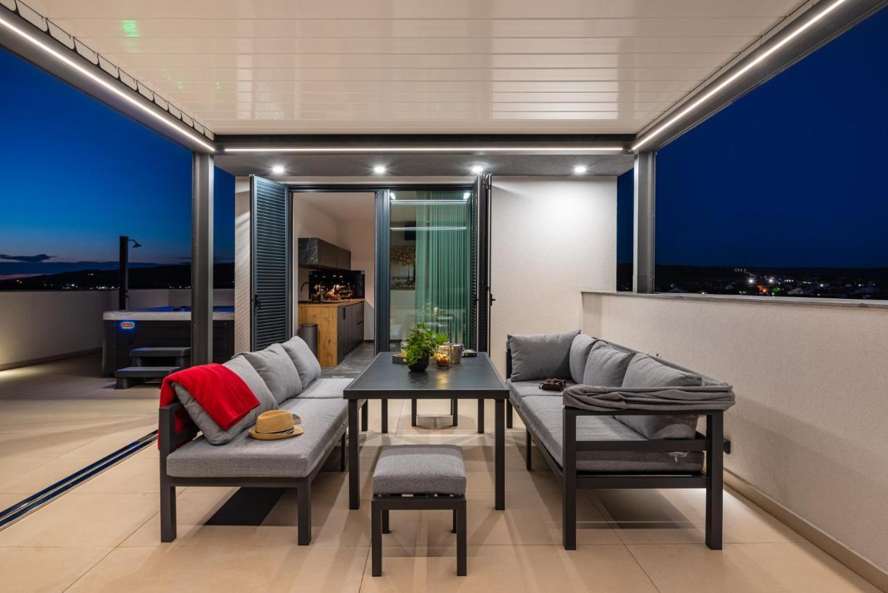 Penthouse Liv Apartment